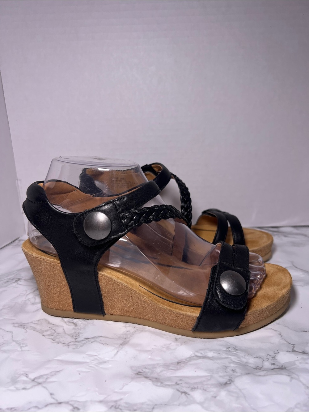 Aetrex Avril quarter strap wedge sandals black braided leather women's size 7